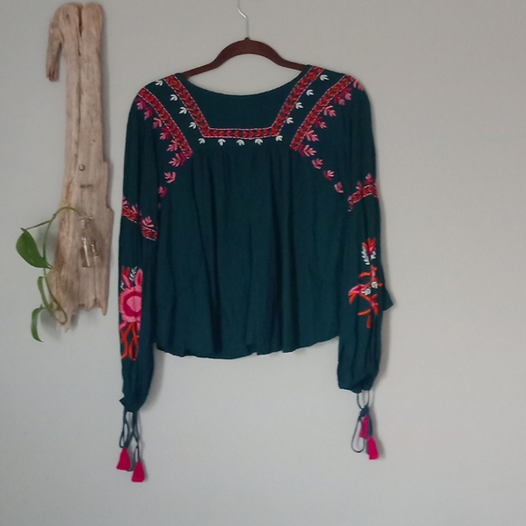 Anthropologie Green Top with Pink Embroidery - Picture 4 of 7